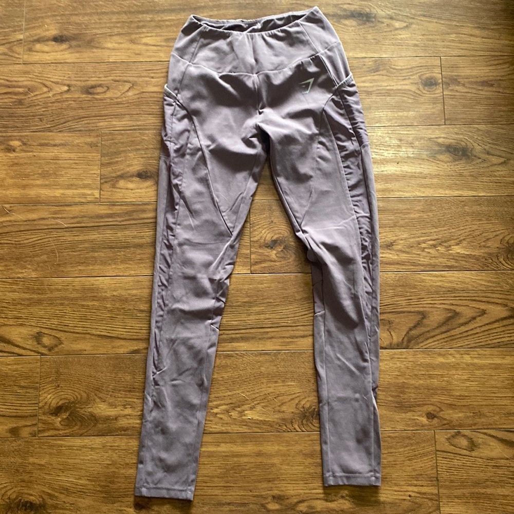 Gymshark womens leggings size small purple with pockets